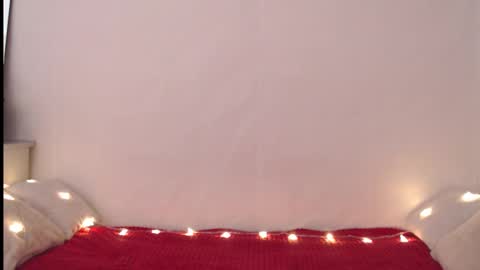 Emily online show from February 16, 8:41 pm