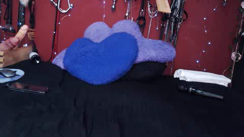 greta online show from February 5, 7:39 pm