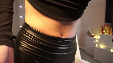 Call Me Tate  its my fourth day here i hope we can to be friends and not only online show from December 18, 3:26 am