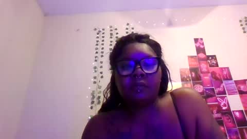 hawtchoc37 online show from February 22, 7:56 am