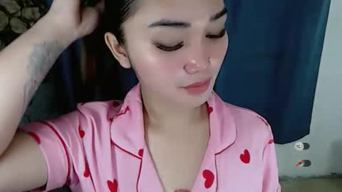 haylee online show from November 17, 2:01 am