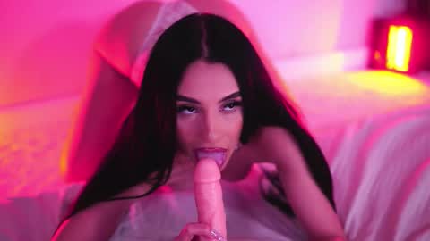 Haylie online show from February 20, 4:52 pm