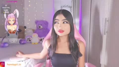 Snapshot of hazelbabee_ chatting on October 21, 7:01 am Lynn online show from October 21, 7:01 am