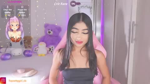 Snapshot of hazelbabee_ chatting on September 27, 7:37 am Lynn online show from September 27, 7:37 am