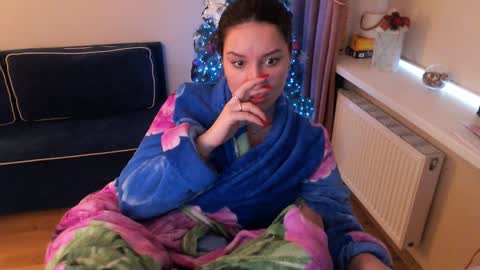 Snapshot of heaven_chloe chatting on January 11, 11:34 am Heaven girl online show from January 11, 11:34 am