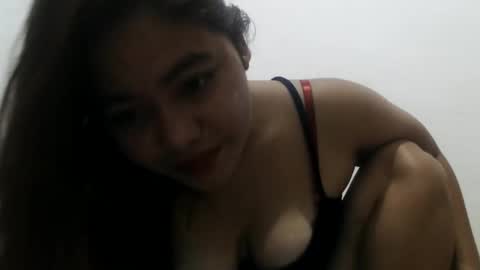 heavenlyeyes69 online show from October 30, 9:05 pm