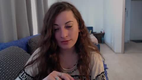 helen_adams_ online show from June 29, 10:15 am