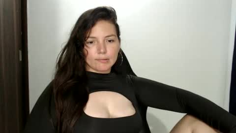 helena online show from October 31, 10:47 pm