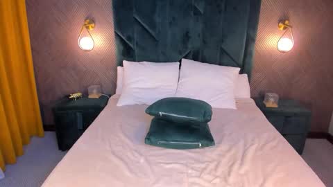 Tessa online show from January 12, 1:44 am