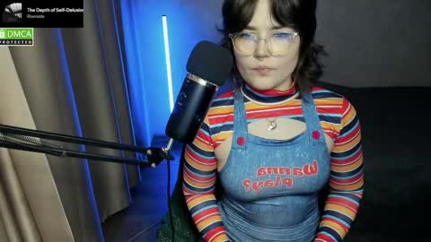 Red online show from October 31, 8:46 pm