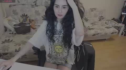 Helen online show from July 11, 7:03 pm