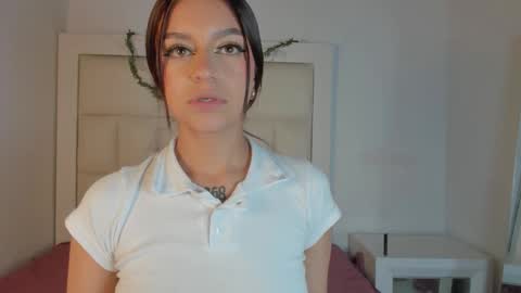 hellen__smith_ online show from November 4, 4:17 am