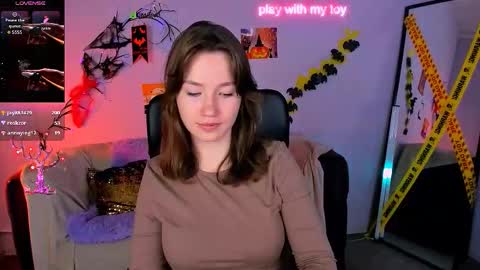 Helli online show from November 3, 8:13 pm