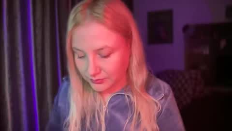 DeleteyourSadness online show from December 15, 7:13 am