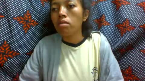 henitsaldy online show from July 15, 3:28 pm