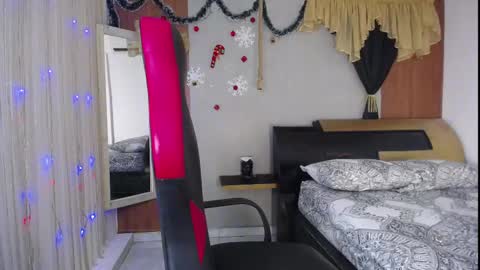 HERA online show from January 18, 11:01 pm