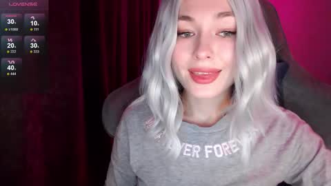 Snapshot of hey_nora_ chatting on October 17, 3:15 pm  Nora  online show from October 17, 3:15 pm