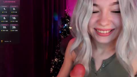 Snapshot of hey_nora_ chatting on January 10, 5:58 am  Nora  online show from January 10, 5:58 am