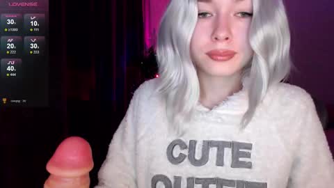 Snapshot of hey_nora_ chatting on December 26, 1:29 am  Nora  online show from December 26, 1:29 am