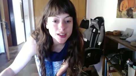 Amy Jones online show from November 11, 7:11 pm