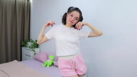 Laura online show from November 4, 7:46 am