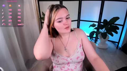 Amazing Mary  online show from October 10, 11:04 am