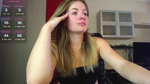 Lina online show from April 15, 10:05 am