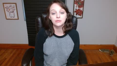 Snapshot of hi_cut_cutie chatting on October 23, 1:28 pm Paige online show from October 23, 1:28 pm