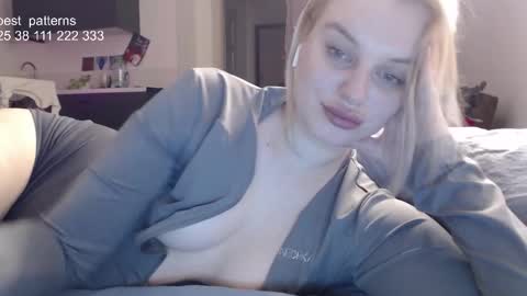 Ana online show from January 15, 7:31 pm