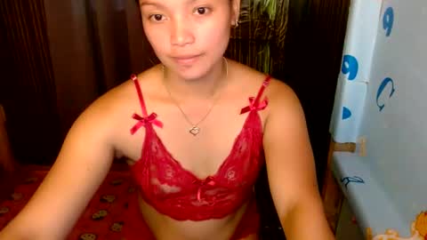 hi_there99 online show from July 6, 5:35 am