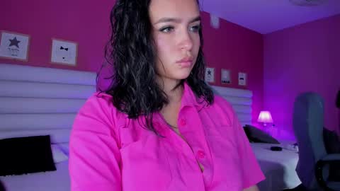 hilary_tailor online show from September 27, 11:50 am