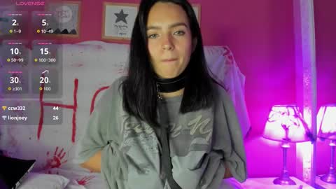 hilary_tailor online show from October 14, 12:30 pm