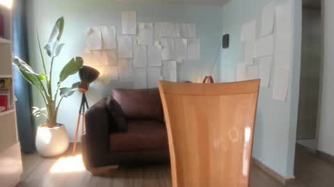 Hinnata online show from November 29, 6:12 pm