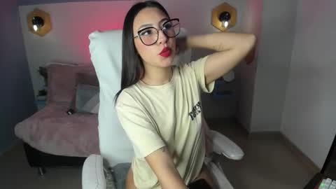 Hiyori  online show from February 11, 5:09 am