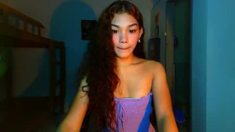 hneymoonnavenue online show from February 28, 10:14 am