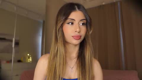 Moni Monica online show from February 15, 8:02 am