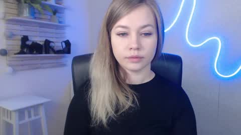 Holly online show from January 16, 3:23 am