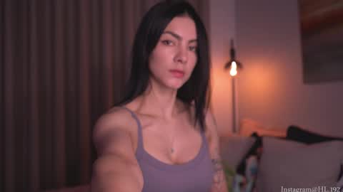 Holly Linder online show from October 1, 1:43 am