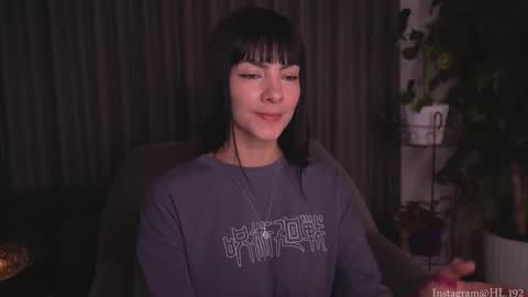 Holly Linder online show from October 30, 2:36 am