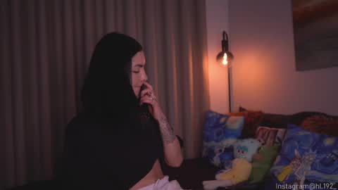 Holly Linder online show from September 10, 2:44 am