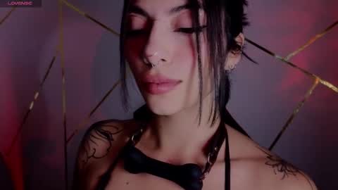 holly online show from January 16, 9:55 pm