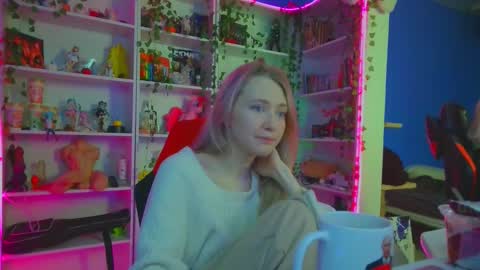 Rumi online show from November 23, 11:01 am