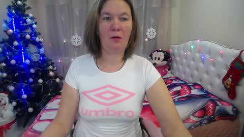 holymilfa online show from December 19, 8:24 am