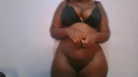 honey_beb online show from October 7, 4:50 am