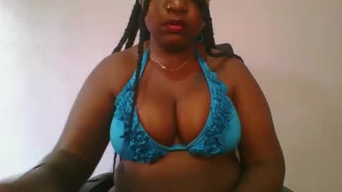 honey_beb online show from October 14, 6:38 am