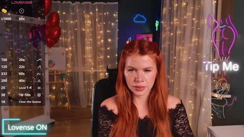 Snapshot of honey_buunny chatting on February 7, 3:30 pm Kristina online show from February 7, 3:30 pm