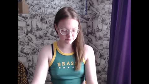 Lina online show from March 2, 9:10 am