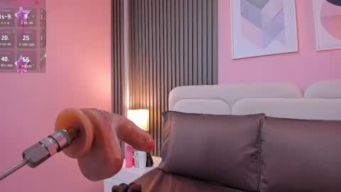 honey_sofii_ online show from September 18, 11:53 am