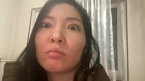 honey_yuzu online show from January 6, 2:37 am