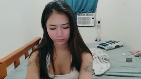 HoneyAfterDark  online show from July 6, 2:55 pm